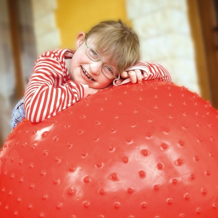 Ballon à picots 100 cm - rouge