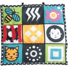 Petit tapis fort contraste