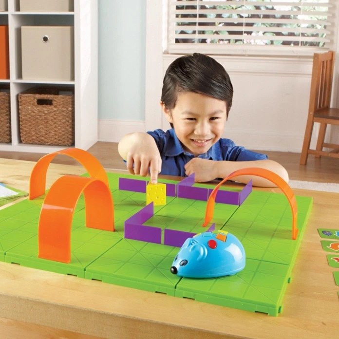 Le robot souris et son labyrinthe