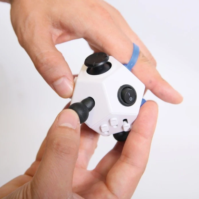 Fidget pentagone