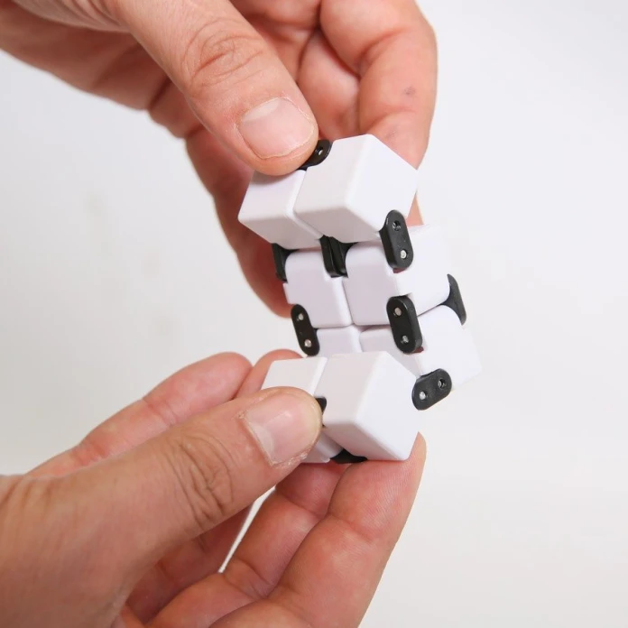 Fidget cube infini