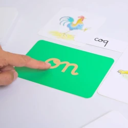 J’apprends à lire avec Montessori