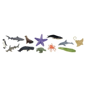 Figurines autour de l'ocean