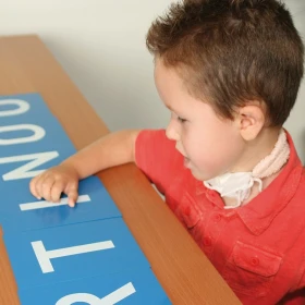 Lettres rugueuses montessori
