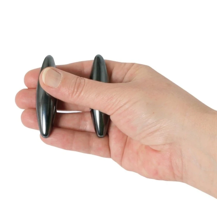 Pierres aimantées par 2
