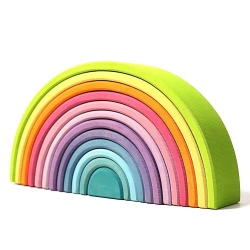 Arc en ciel en bois pastel
