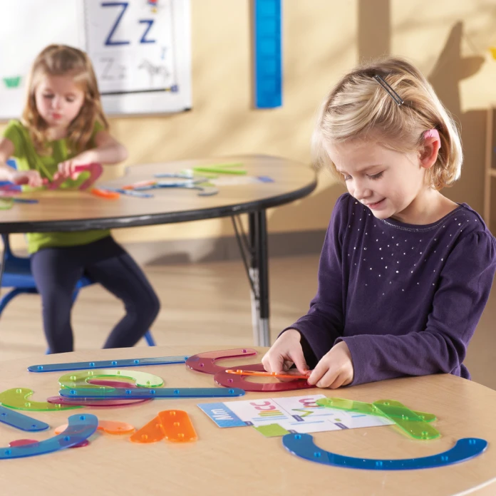 Construire les lettres