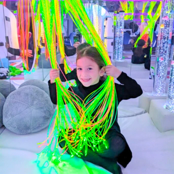 150 fils de fibres optiques colorés – 1,5 m