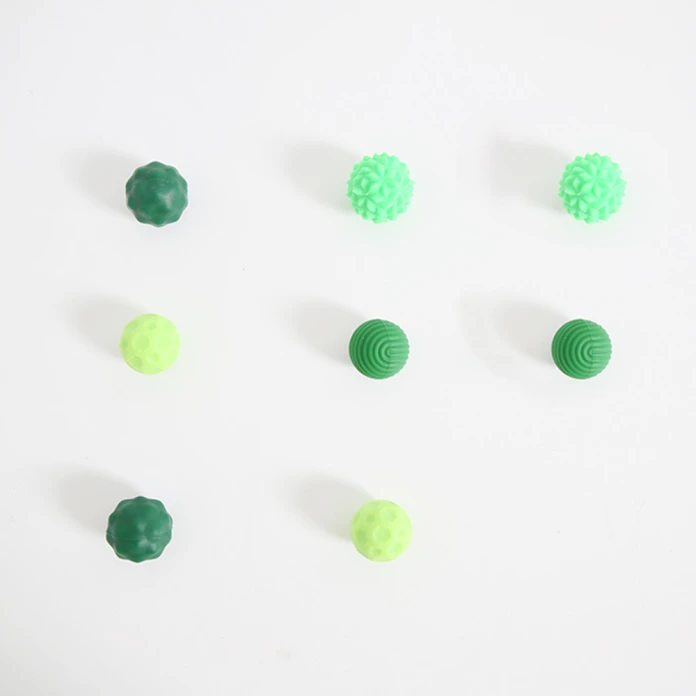 Boules sensorielles magnétiques x 8