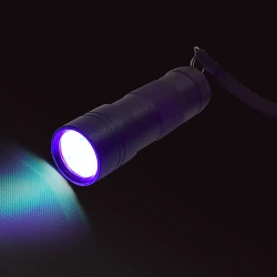 Lampe torche LED UV