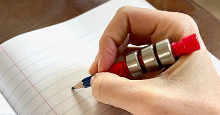 En quoi un crayon lesté peut-il aider à améliorer l'écriture manuscrite ? En quoi un crayon lesté peut-il aider à améliorer l'écriture manuscrite ?