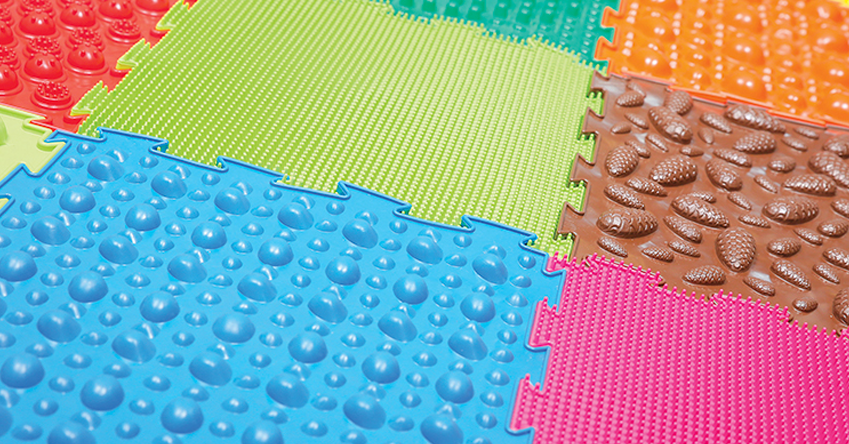 Parcours tactile avec plaques Senso Parcours tactile avec plaques Senso