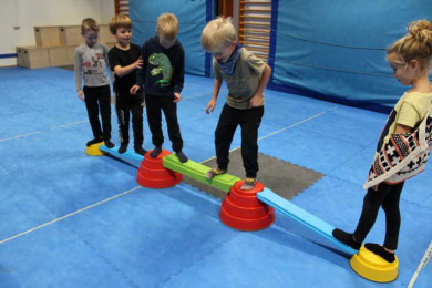 La coopération avec les cercles Hula Hoops et Build N’ Balance