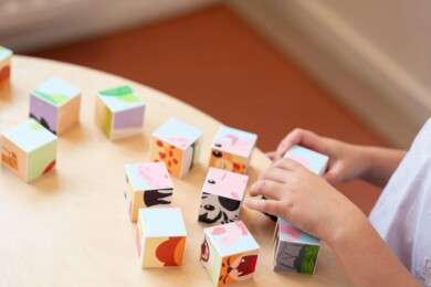 ClickyBlox : des cubes magnétiques pour apprendre à sa manière